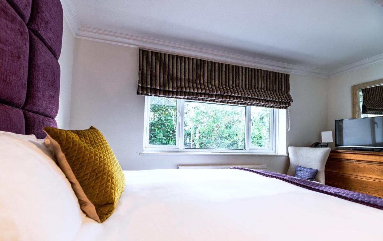 Charnwood Guest House Бракнелл Екстер'єр фото