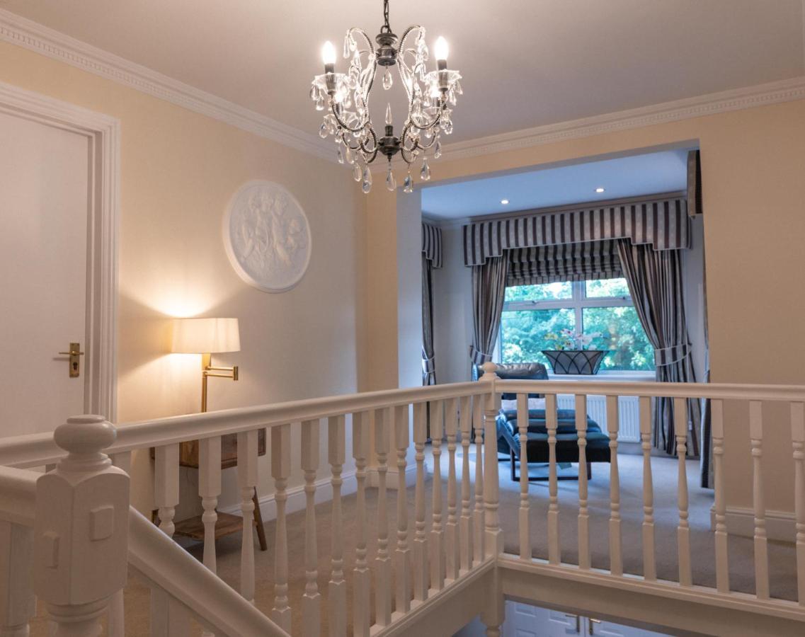 Charnwood Guest House Бракнелл Екстер'єр фото